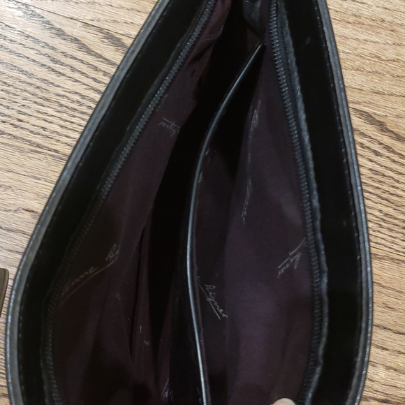 Vintage Etienne Aigner black leather clutch - Picture 4 of 5